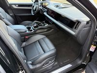 Gebraucht Porsche Cayenne 354 PS (260 kW) 2024 Schwarz SUV