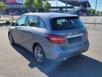 Gebraucht Mercedes B200 136 PS (100 kW) 2016 Mountaingrau Kleinwagen