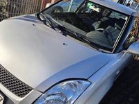 Gebraucht Suzuki Swift 68 PS (50 kW) 2009 Silber Kleinwagen