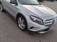 Gebraucht Mercedes GLA220 Style 177 PS (130 kW) 2016 Grau SUV