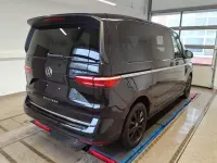 Usata VW T7 Style 150 CV (110 kW) 2025 Nero Furgone