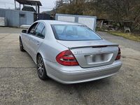 Gebraucht Mercedes E270 Avantgarde 177 PS (130 kW) 2002 Silber Limousine