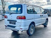 Gebraucht Mitsubishi Space Gear 99 PS (72 kW) 2001 Weiß Van / Kleinbus