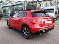 Gebraucht Mercedes GLA250 Night 211 PS (155 kW) 2015 Jupiterrot  unilack SUV