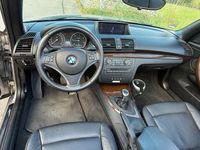 Gebraucht BMW 123 Cabriolet 204 PS (150 kW) 2011 Gold Cabrio