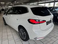 Gebraucht BMW 220 Active Tourer Luxury Line 163 PS (119 kW) 2025 Weiss Van / Kleinbus
