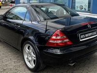 Gebraucht Mercedes SLK230 197 PS (144 kW) 2001 Schwarz Cabrio