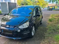 Używany Ford S-MAX S 2010 Czarny Minivan
