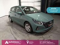 Gebraucht Hyundai i20 Select 84 PS (61 kW) 2023 Grün Kleinwagen