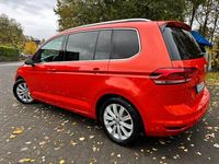 Gebraucht VW Touran Highline 150 PS (110 kW) 2016 Orange Van / Kleinbus
