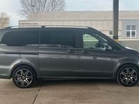 Gebraucht Mercedes V300 AMG line 239 PS (175 kW) 2019 Selenitgrau metallic Van / Kleinbus
