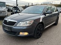 gebraucht Skoda Octavia Combi Family Aut. / NAVI / XENON