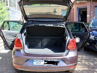 Gebraucht VW Polo 75 PS (55 kW) 2015 Grau metallic Kleinwagen