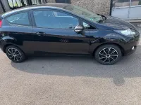 Gebraucht Ford Fiesta 82 PS (60 kW) 2012 Schwarz Limousine