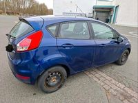 Gebraucht Ford Fiesta Trend 82 PS (60 kW) 2016 Blau Kleinwagen