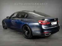 Gebraucht BMW 750 449 PS (330 kW) 2017 Blau Limousine