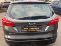 Gebraucht Ford Focus Ambiente 101 PS (74 kW) 2016 Grau Kombi