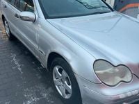 Gebraucht Mercedes C220 143 PS (105 kW) 2001 Silber Kombi