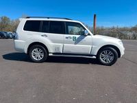 Gebraucht Mitsubishi Pajero 200 PS (147 kW) 2014 Weiß SUV