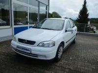 Gebraucht Opel Astra 90 PS (66 kW) 2010 Weiß Limousine