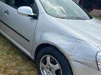 Gebraucht VW Golf V 102 PS (75 kW) 2005 Grau Kleinwagen