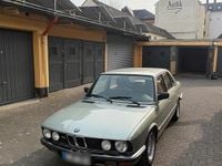 Usata BMW 528 184 CV (135 kW) 1983 Verde Berlina