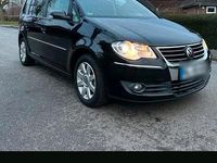 Gebraucht VW Touran 105 PS (77 kW) 2008 Schwarz Van / Kleinbus