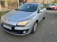 Gebraucht Renault Mégane III Dynamique 110 PS (80 kW) 2012 Grau Limousine