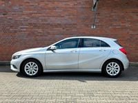 Gebraucht Mercedes A180 122 PS (89 kW) 2013 Silber Limousine