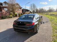 Gebraucht BMW 320 Advantage 190 PS (139 kW) 2020 Schwarz Limousine