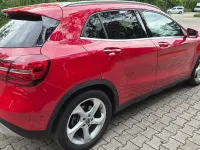 Gebraucht Mercedes GLA250 211 PS (155 kW) 2018 Rot SUV