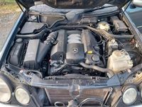 Gebraucht Mercedes E320 Avantgarde 224 PS (164 kW) 2000 Andere farben Limousine