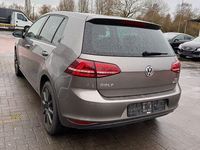 Gebraucht VW Golf VII LOUNGE 86 PS (63 kW) 2015 Limousine