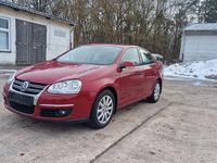 Gebraucht VW Jetta Comfortline 102 PS (75 kW) 2006 Rot Limousine