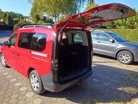Gebraucht VW Caddy 75 PS (55 kW) 2022 Rot Van / Kleinbus