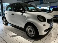 Używany Smart ForFour Basis 71 KM (52 kW) 2019 Biały Hatchback