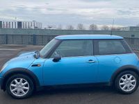 Used Mini ONE 90 HP (66 kW) 2004 Blue Hatchback