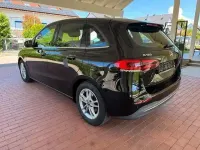 Gebraucht Mercedes B180 Style 136 PS (100 kW) 2019 Kosmosschwarz Kleinwagen