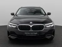 Gebraucht BMW 520 Sport Line 190 PS (139 kW) 2021 Schwarz ii  668schwarz Limousine