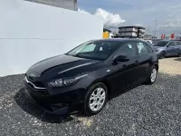 Gebraucht Kia Ceed 160 PS (117 kW) 2023 Schwarz metallic Kleinwagen