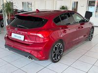 Gebraucht Ford Focus ST-Line 182 PS (133 kW) 2019 Rot Limousine