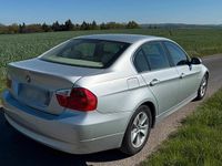 Usata BMW 325 218 CV (160 kW) 2005 Argento Berlina