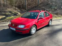 Gebraucht VW Bora 75 PS (55 kW) 2002 Rot Limousine