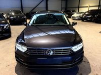 Gebraucht VW Passat Highline 150 PS (110 kW) 2019 Grau Kombi