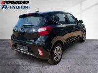 Gebraucht Hyundai i10 Select 67 PS (49 kW) 2022 Phantom black / met Kleinwagen
