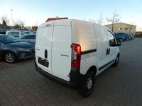 Gebraucht Peugeot Bipper Basis 68 PS (50 kW) 2011 Weiß Van / Kleinbus