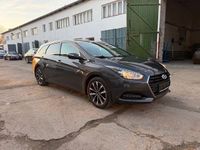 Gebraucht Hyundai i40 141 PS (103 kW) 2016 Schwarz Kombi