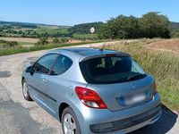 Gebraucht Peugeot 207 95 PS (69 kW) 2010 Blau Kleinwagen