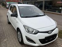 Gebraucht Hyundai i20 Edition 86 PS (63 kW) 2014 Weiß Kleinwagen