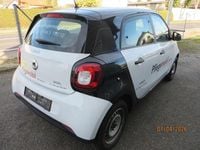 Gebraucht Smart ForFour Basis 71 PS (52 kW) 2016 Weiß Kleinwagen